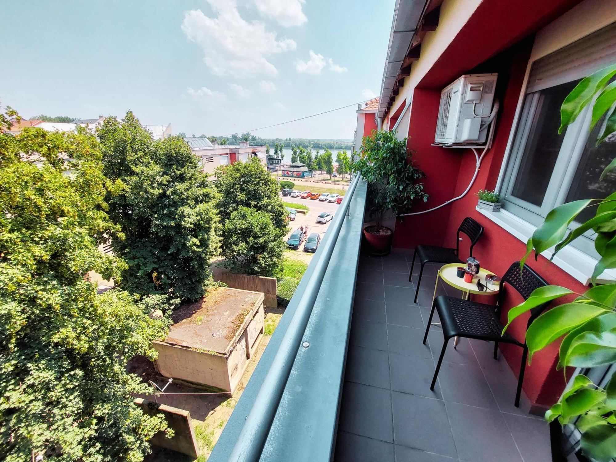 Xo Apartman Sremska Mitrovica Exterior photo
